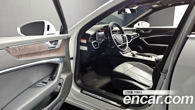 Audi A6 2023 — photo 12