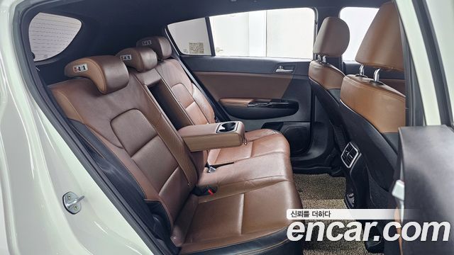 Kia Sportage 2019 — photo 12