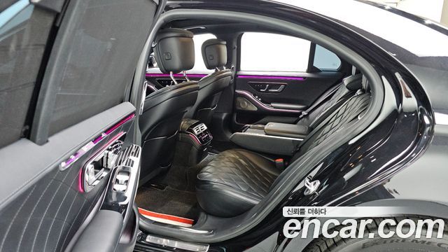 Mercedes-Benz S-Class 2022 — photo 25