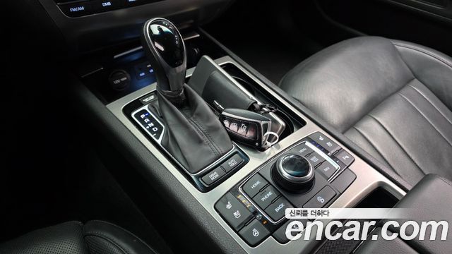 Hyundai Genesis 2016 — photo 9