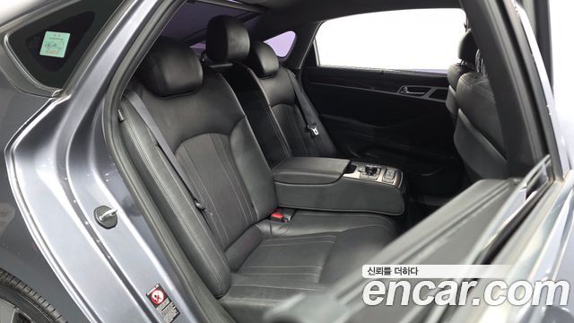 Hyundai Genesis 2016 — photo 12
