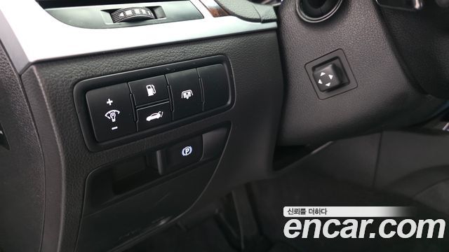 Hyundai Genesis 2016 — photo 17