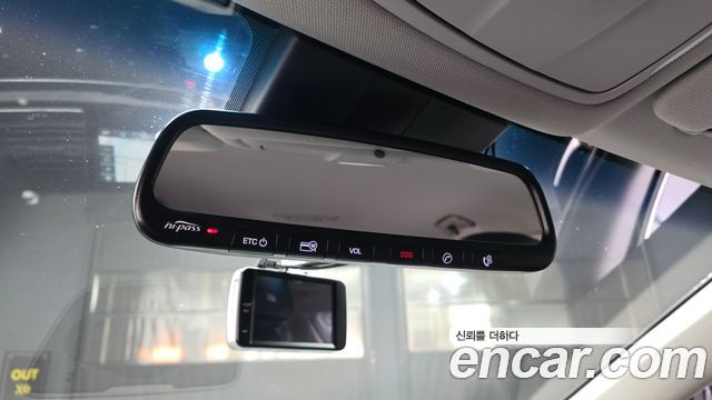 Hyundai Genesis 2016 — photo 18