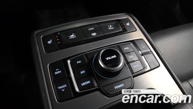 Hyundai Genesis 2016 — photo 19