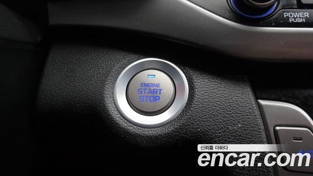 Hyundai AVANTE 2018 — photo 19