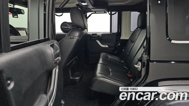 Jeep Wrangler 2017 — photo 13