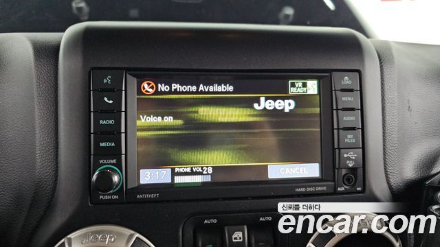 Jeep Wrangler 2017 — photo 17