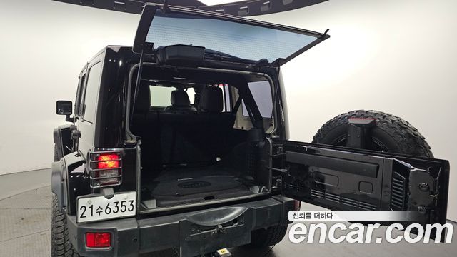 Jeep Wrangler 2017 — photo 20
