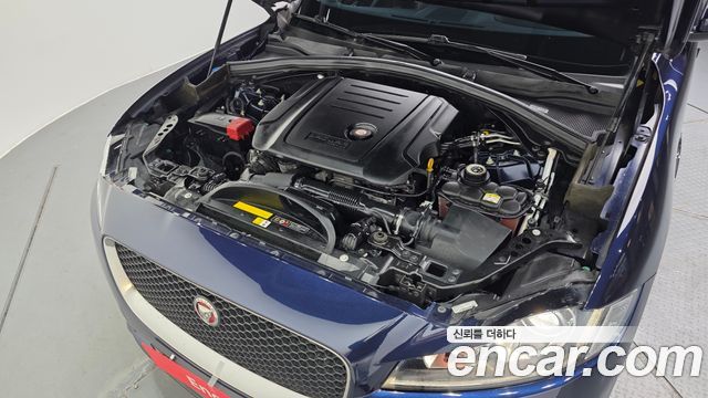 Jaguar F-PACE 2018 — photo 6