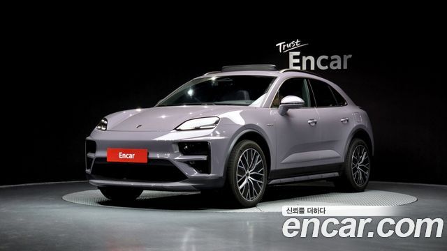 Porsche Macan 2025 — photo 1