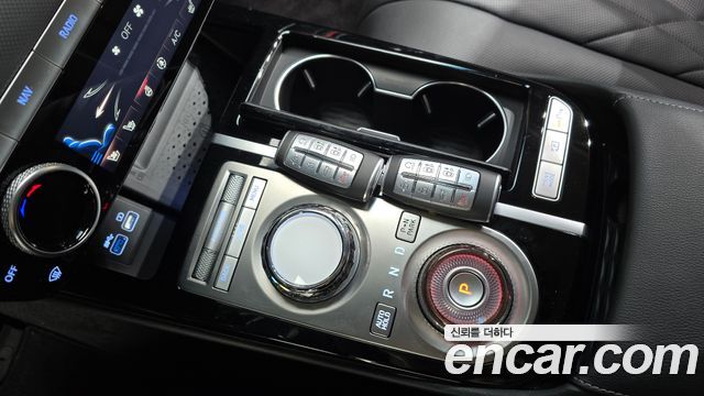 Genesis G80 2023 — photo 9