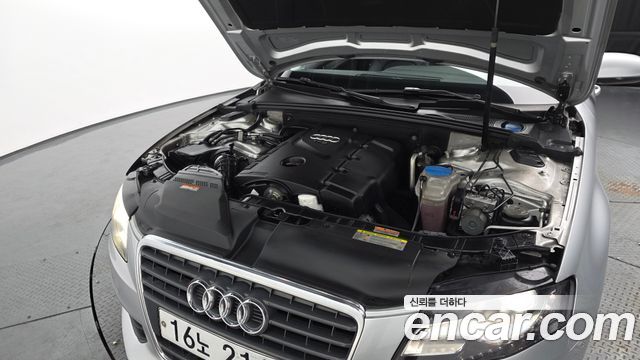 Audi A4 2011 — photo 6