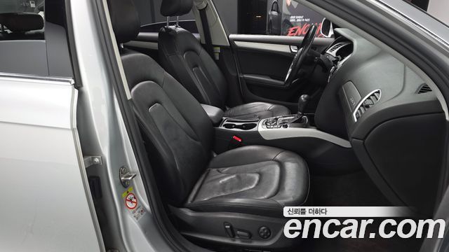 Audi A4 2011 — photo 10