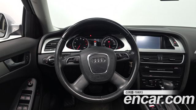 Audi A4 2011 — photo 13