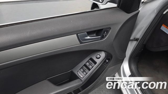 Audi A4 2011 — photo 14