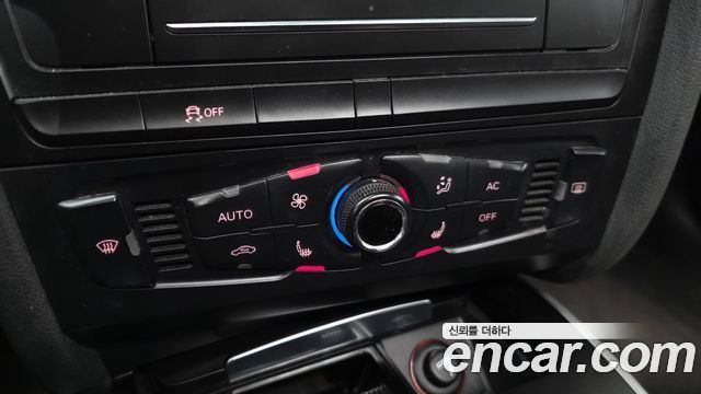 Audi A4 2011 — photo 18