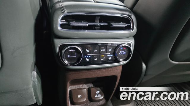 Genesis GV80 2020 — photo 18