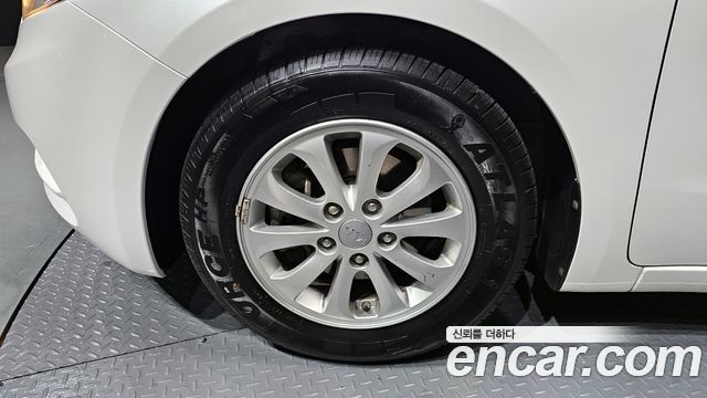 Kia K3 2015 — photo 5