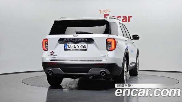 Ford Explorer 2020 — photo 4