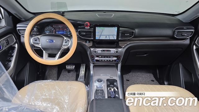 Ford Explorer 2020 — photo 7