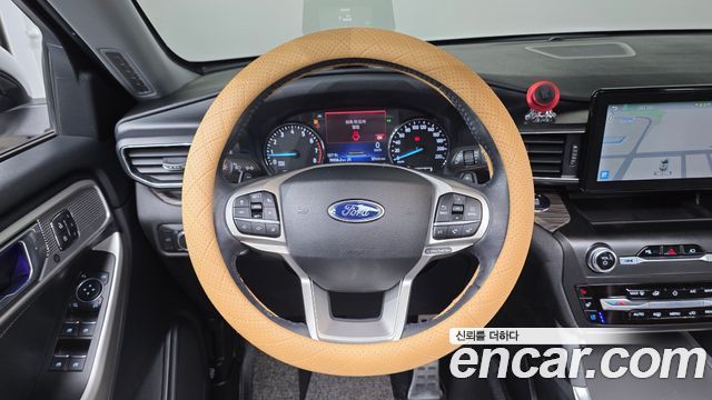 Ford Explorer 2020 — photo 13