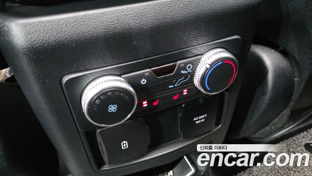 Ford Explorer 2020 — photo 18