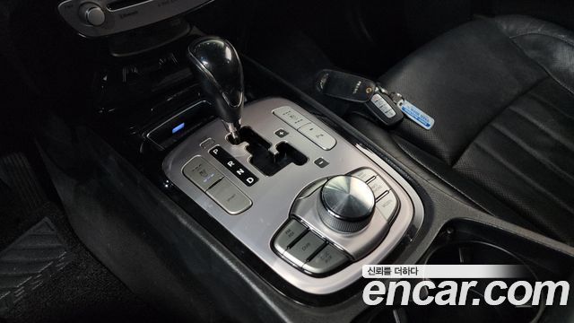 Hyundai Genesis 2012 — photo 9