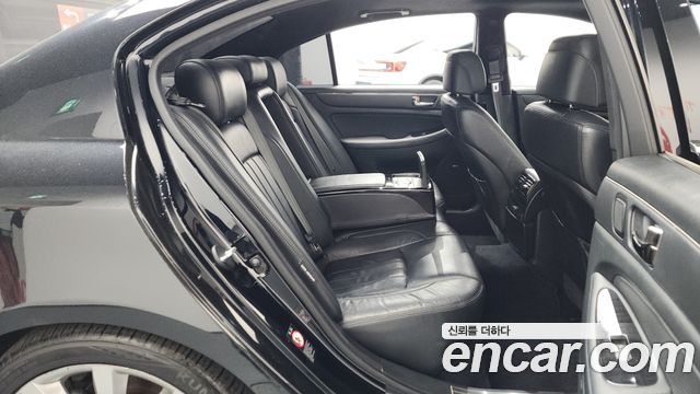 Hyundai Genesis 2012 — photo 12