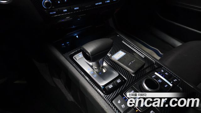 Genesis G80 2017 — photo 9