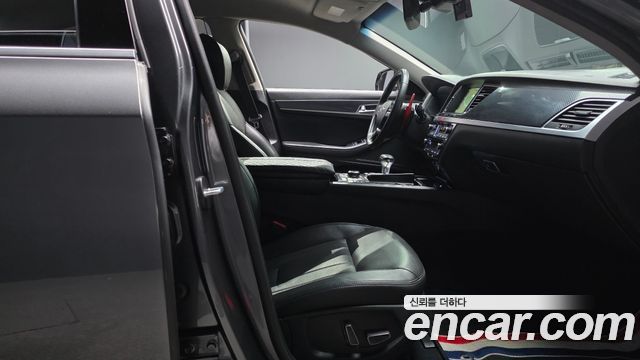 Genesis G80 2017 — photo 12