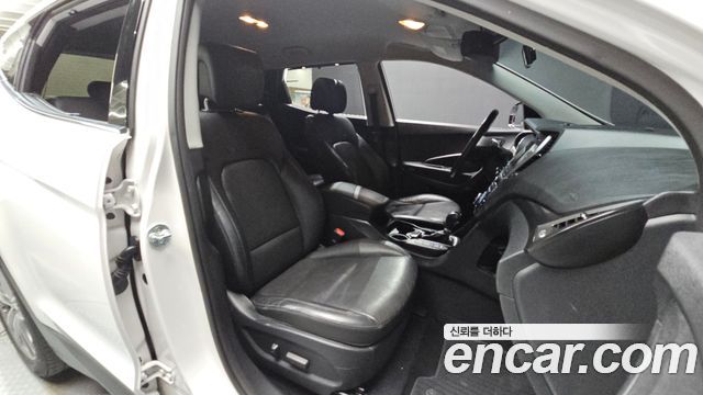 Hyundai Santafe 2016 — photo 11
