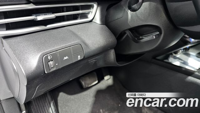 Hyundai AVANTE 2021 — photo 13