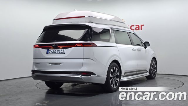 Kia Canival 2022 — photo 2