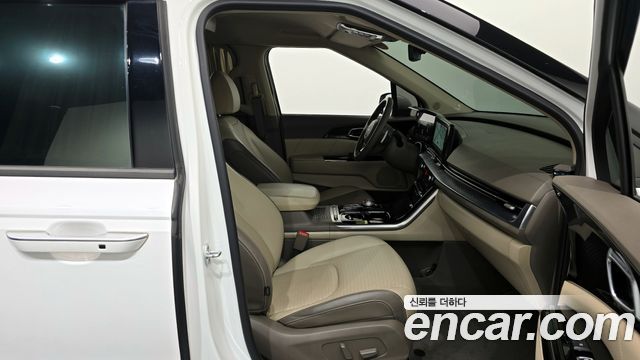 Kia Canival 2022 — photo 11