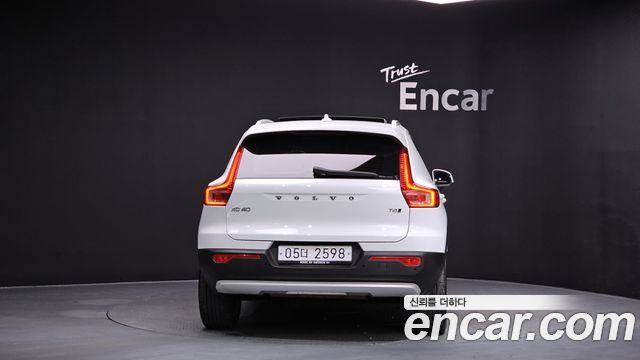 Volvo XC40 2019 — photo 4