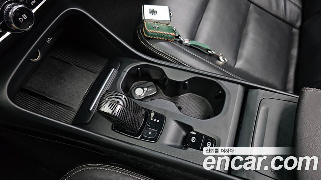 Volvo XC40 2019 — photo 9