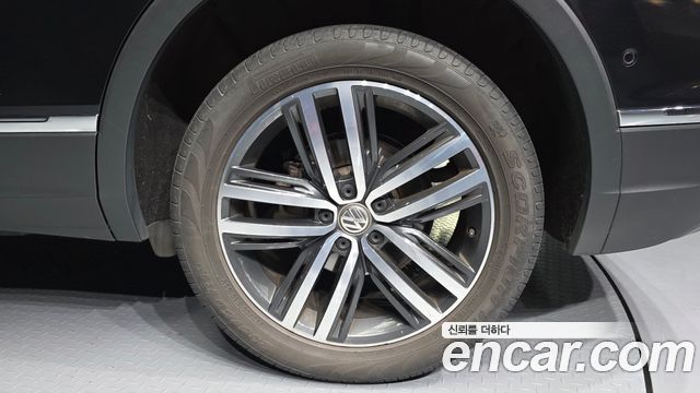 Volkswagen Tiguan 2020 — photo 5