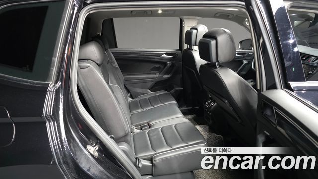 Volkswagen Tiguan 2020 — photo 12