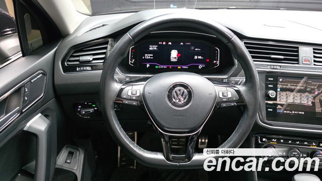 Volkswagen Tiguan 2020 — photo 13