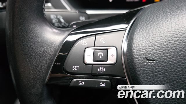 Volkswagen Tiguan 2020 — photo 17