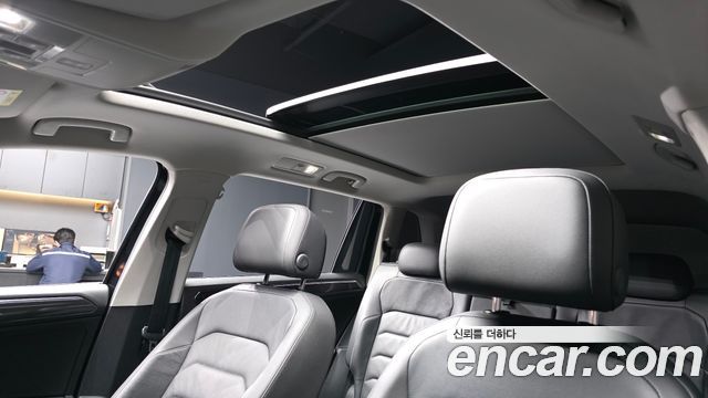 Volkswagen Tiguan 2020 — photo 18