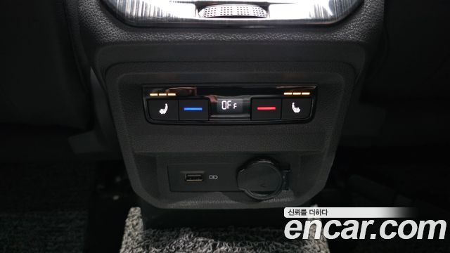Volkswagen Tiguan 2020 — photo 19