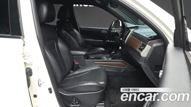 KG Mobility Rexton 2018 — photo 11