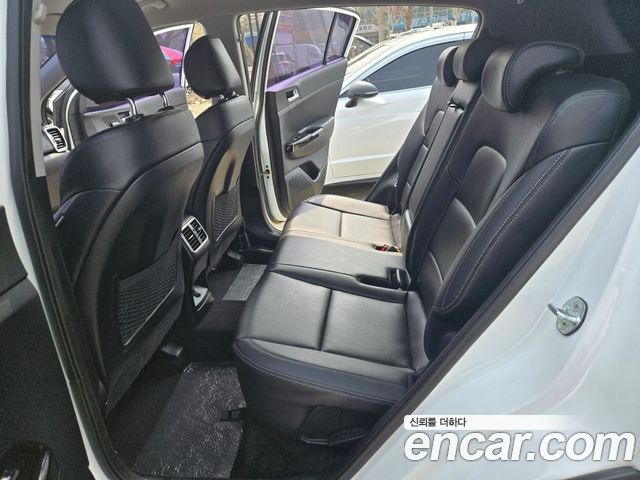 Kia Sportage 2018 — photo 11