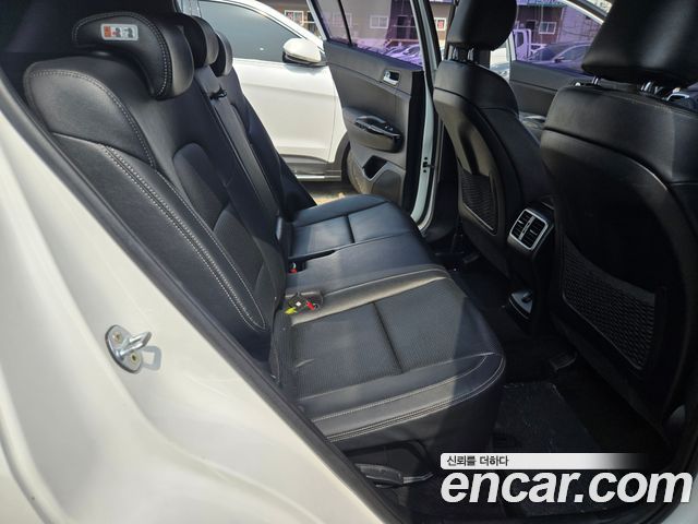 Kia Sportage 2018 — photo 13