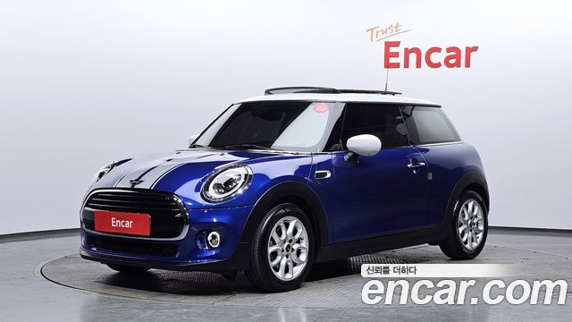 Mini Cooper 2021 — photo 1