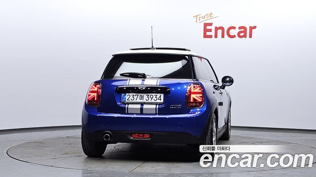 Mini Cooper 2021 — photo 4