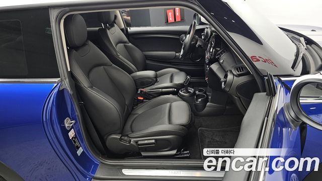 Mini Cooper 2021 — photo 12