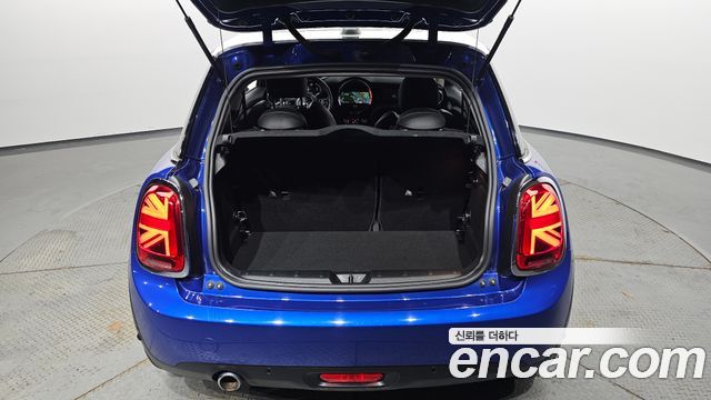 Mini Cooper 2021 — photo 20