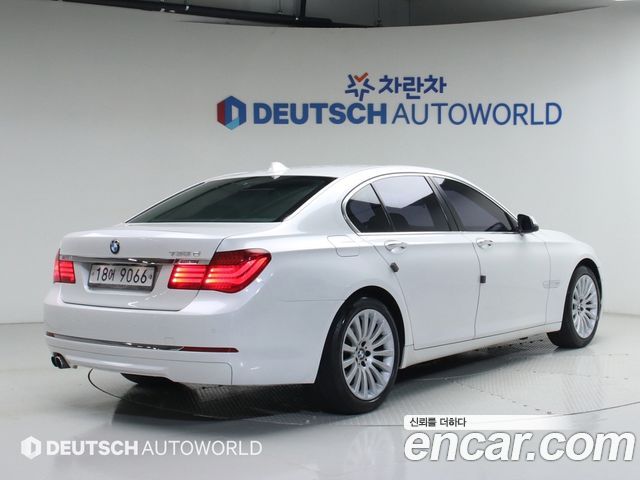 BMW 7-Series 2013 — photo 2